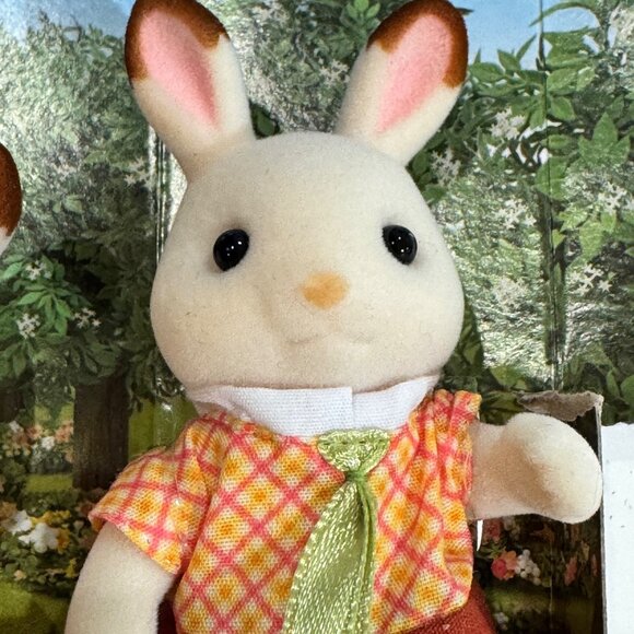 Calico Critters Chocolate Rabbit Family Figures Set New No Box - Picture 12 of 13